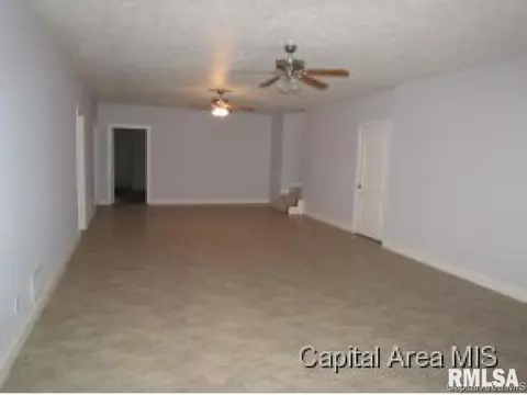 5000 Crane Dr, Springfield, IL 62711 photo 5