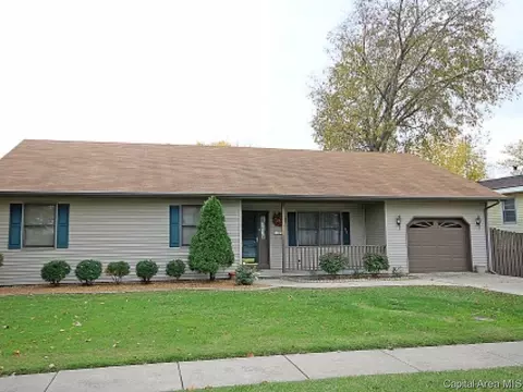706 E Chestnut, Chatham, IL 62629 photo 1