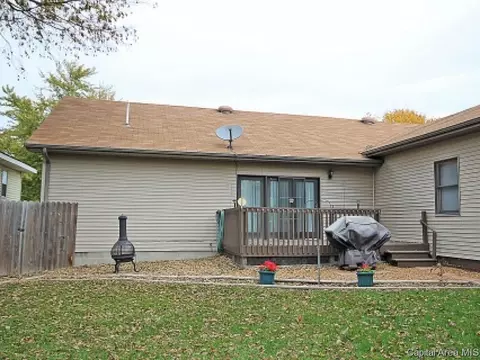 706 E Chestnut, Chatham, IL 62629 photo 23