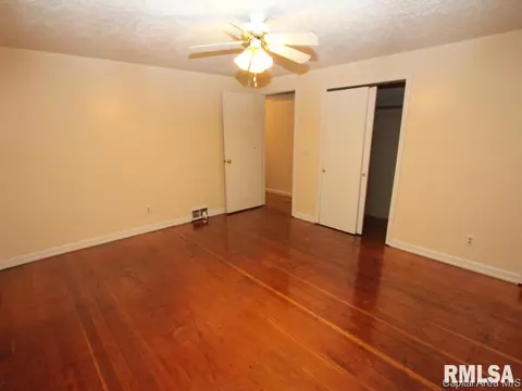 1965 E Hood St, Springfield, IL 62703 photo 13