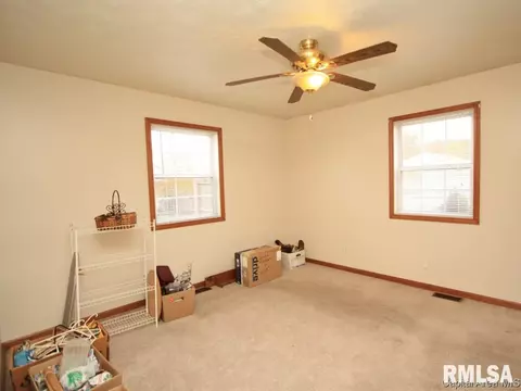 900 N 19th St, Springfield, IL 62702 photo 8