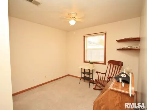 900 N 19th St, Springfield, IL 62702 photo 9