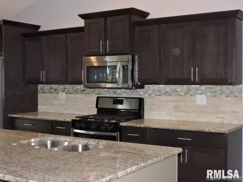 804 Pheasant Run, Sherman, IL 62684 photo 9