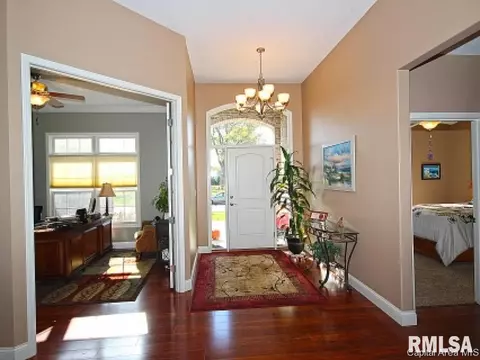 2101 Harbor Lndg, Springfield, IL 62712 photo 2