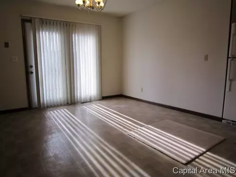 1816 1818 Reading Rd, Springfield, IL 62703 photo 3