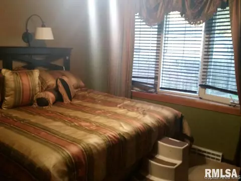 2929 Selkirk, Springfield, IL 62702 photo 6