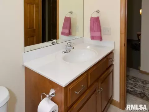2904 Sandy, Springfield, IL 62711 photo 5