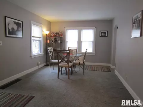 2540 S 8th St, Springfield, IL 62703 photo 6