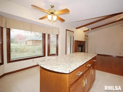 1320 Weston Pt, Springfield, IL 62704 photo 8