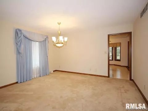 1320 Weston Pt, Springfield, IL 62704 photo 5