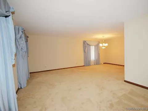 1320 Weston Pt, Springfield, IL 62704 photo 2