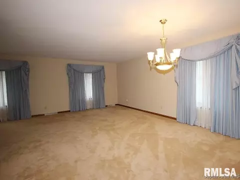 1320 Weston Pt, Springfield, IL 62704 photo 3