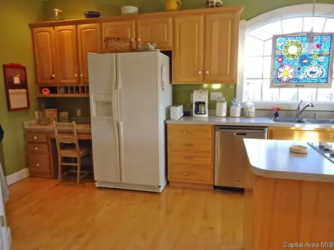 1104 Bridle Path Ln, Springfield, IL 62712 photo 5