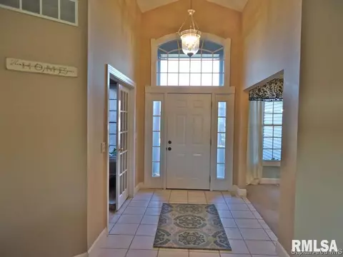 1104 Bridle Path Ln, Springfield, IL 62712 photo 8