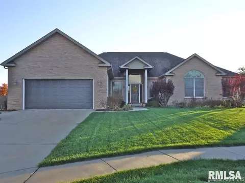 1104 Bridle Path Ln, Springfield, IL 62712 photo 1
