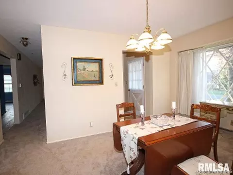 6 Hackney Dr, Springfield, IL 62702 photo 8