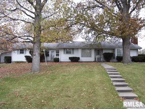 6 Hackney Dr, Springfield, IL 62702 photo 1