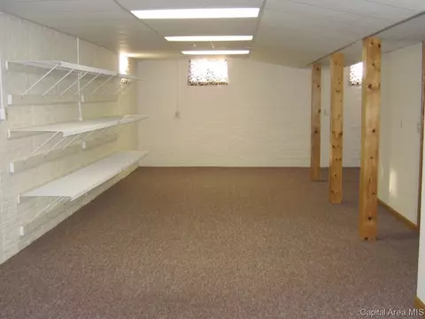 2304 Mascouten Dr, Springfield, IL 62702 photo 20