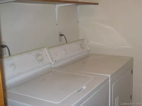 2304 Mascouten Dr, Springfield, IL 62702 photo 18