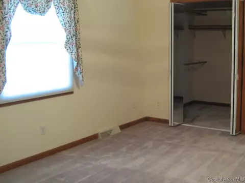 2304 Mascouten Dr, Springfield, IL 62702 photo 16