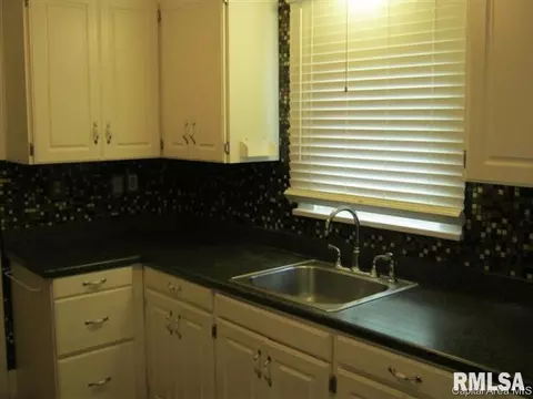1716 S 1st Street St, Springfield, IL 62704 photo 6