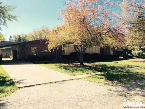2100-2102 Cardinal Dr, Springfield, IL 62704 photo 1