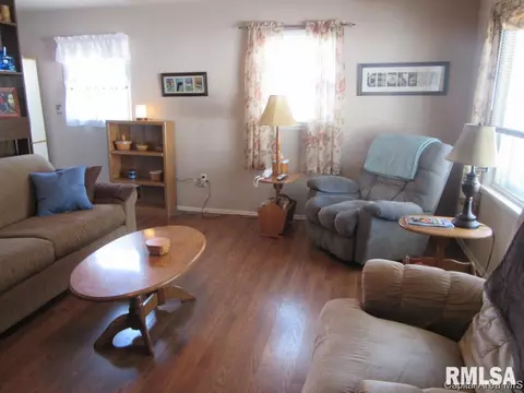 1122 Centre, Springfield, IL 62704 photo 5