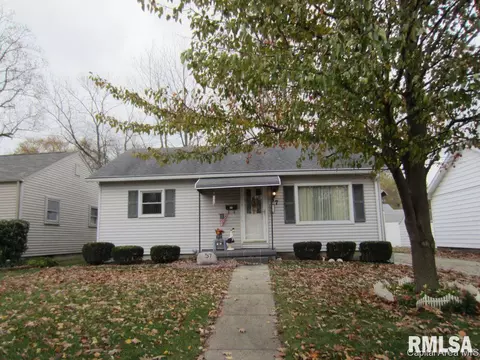 57 Belle Pl, Springfield, IL 62704 photo 1