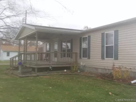 103 W State, Modesto, IL 62667 photo 1