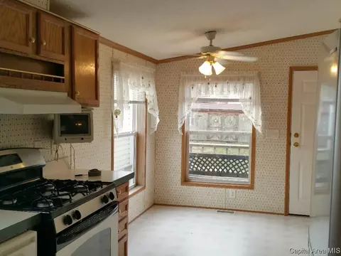 103 W State, Modesto, IL 62667 photo 6
