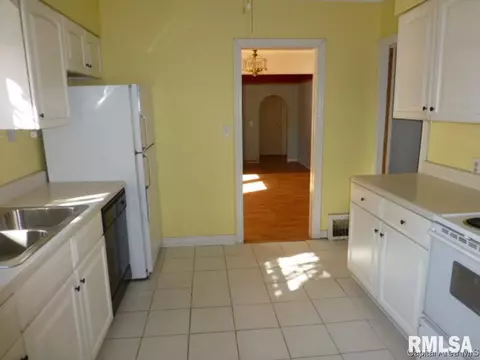 2448 S 5th Street St, Springfield, IL 62703 photo 5