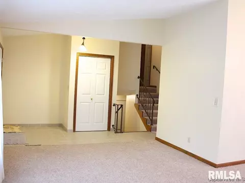 23 Sarah Ave, Springfield, IL 62703 photo 3