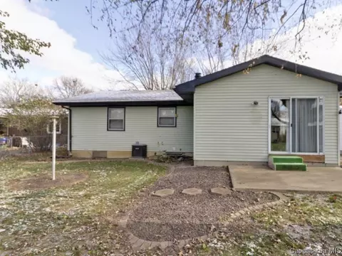 2909 Bennington Dr, Springfield, IL 62704 photo 12