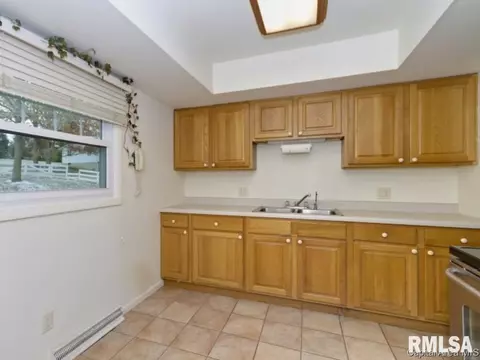 4213 Spaulding Orchard Rd, Springfield, IL 62711 photo 8