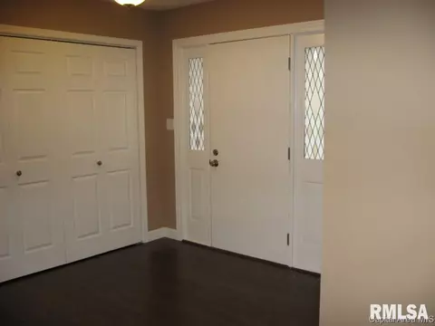 30 Longview, Springfield, IL 62712 photo 2