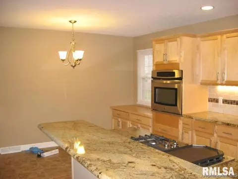 30 Longview, Springfield, IL 62712 photo 4