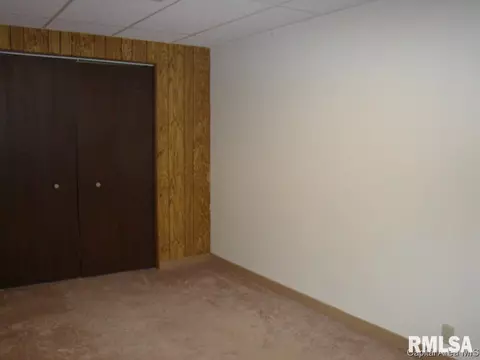 2445 S 10th St, Springfield, IL 62703 photo 3