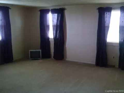 607 Old Rt 36, Alexander, IL 62601 photo 2