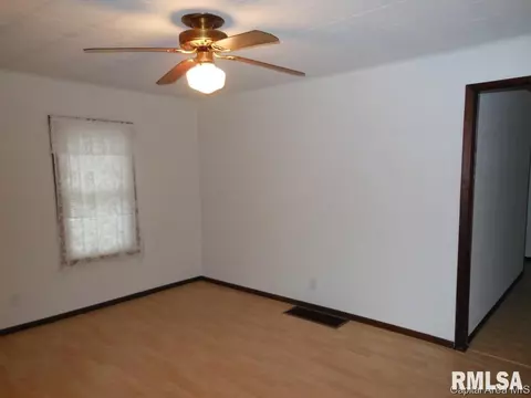 2828 S 12th, Springfield, IL 62703 photo 3
