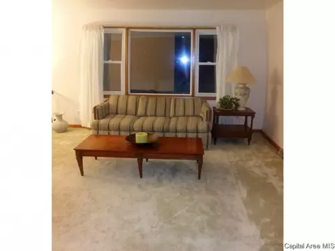 2400 Eastview Dr, Springfield, IL 62702 photo 13