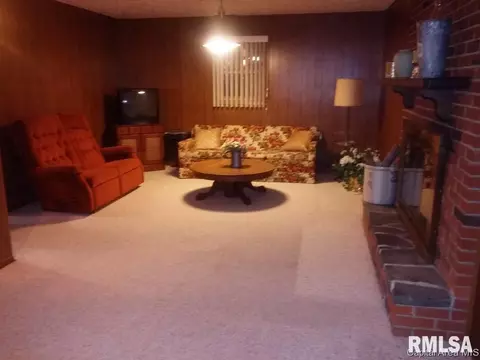 2400 Eastview Dr, Springfield, IL 62702 photo 5