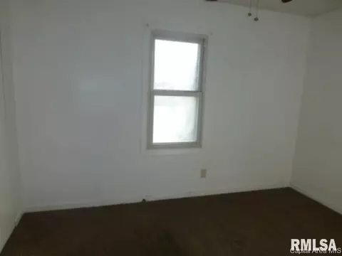 4315 E Cantrell Street St, Decatur, IL 62521 photo 9