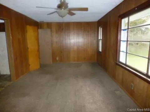 4315 E Cantrell Street St, Decatur, IL 62521 photo 2