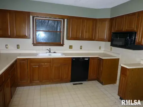 705 Teal Dr, Springfield, IL 62707 photo 4