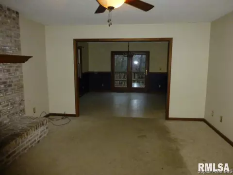705 Teal Dr, Springfield, IL 62707 photo 2