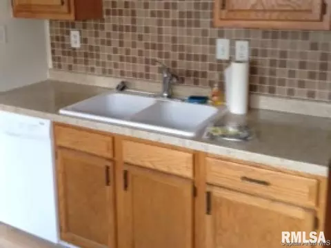 4 Reed Ct, Springfield, IL 62704 photo 3