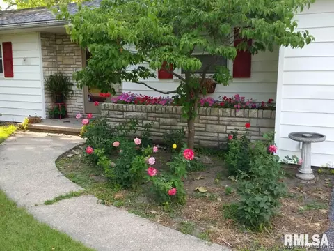 22 Twilight Ln, Springfield, IL 62712 photo 2