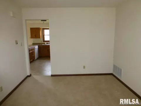 2405 Wembly Rd, Springfield, IL 62703 photo 9