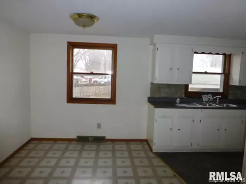 2407 S 5th Street St, Springfield, IL 62703 photo 5
