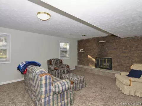 512 Vanderbilt Dr, Sherman, IL 62684 photo 10